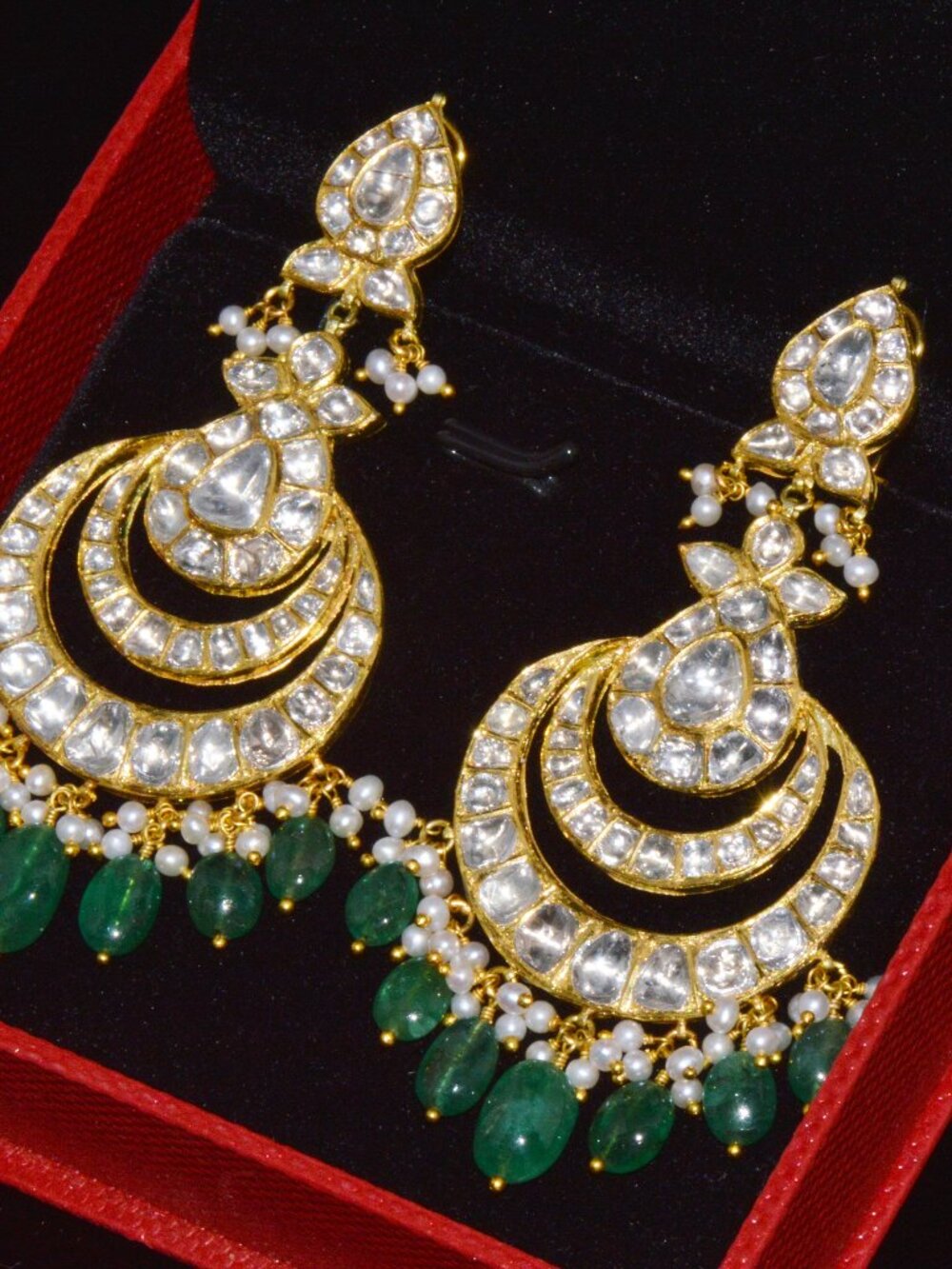 Estate Natural 8.30CT Diamond & 28.30CT Emerald 22K 18K Gold Chandelier Earrings